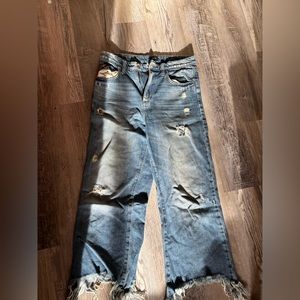 Distressed Boyfriend Jeans